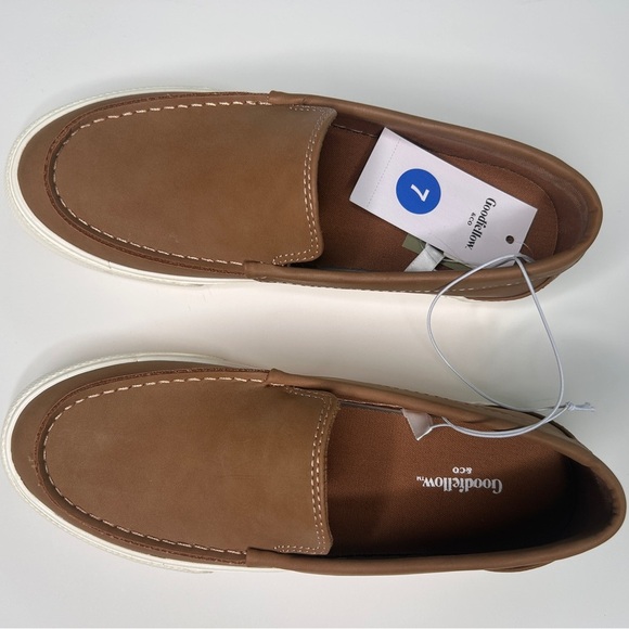 Goodfellow & Co Men’s Tan and White Kon Loafers with Rubber Sole - Picture 2 of 14